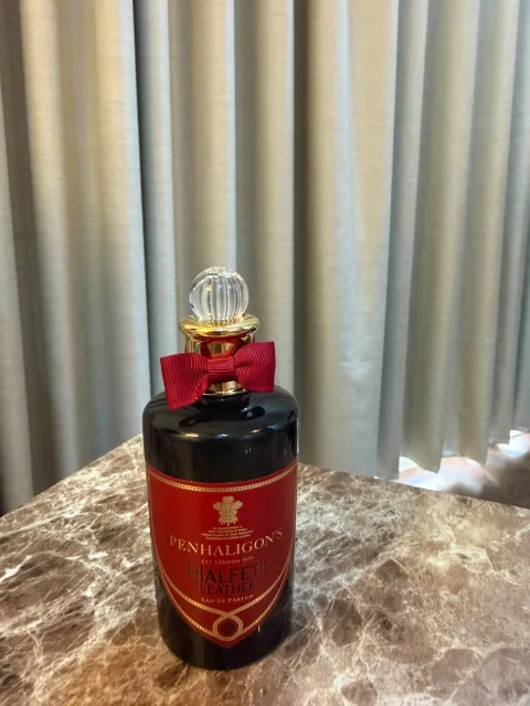 عطر هالفيتي ليذر (Halfeti Leather)